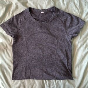 Lululemon running shirt
